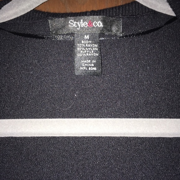 Little black shrug - Picture 4 of 4